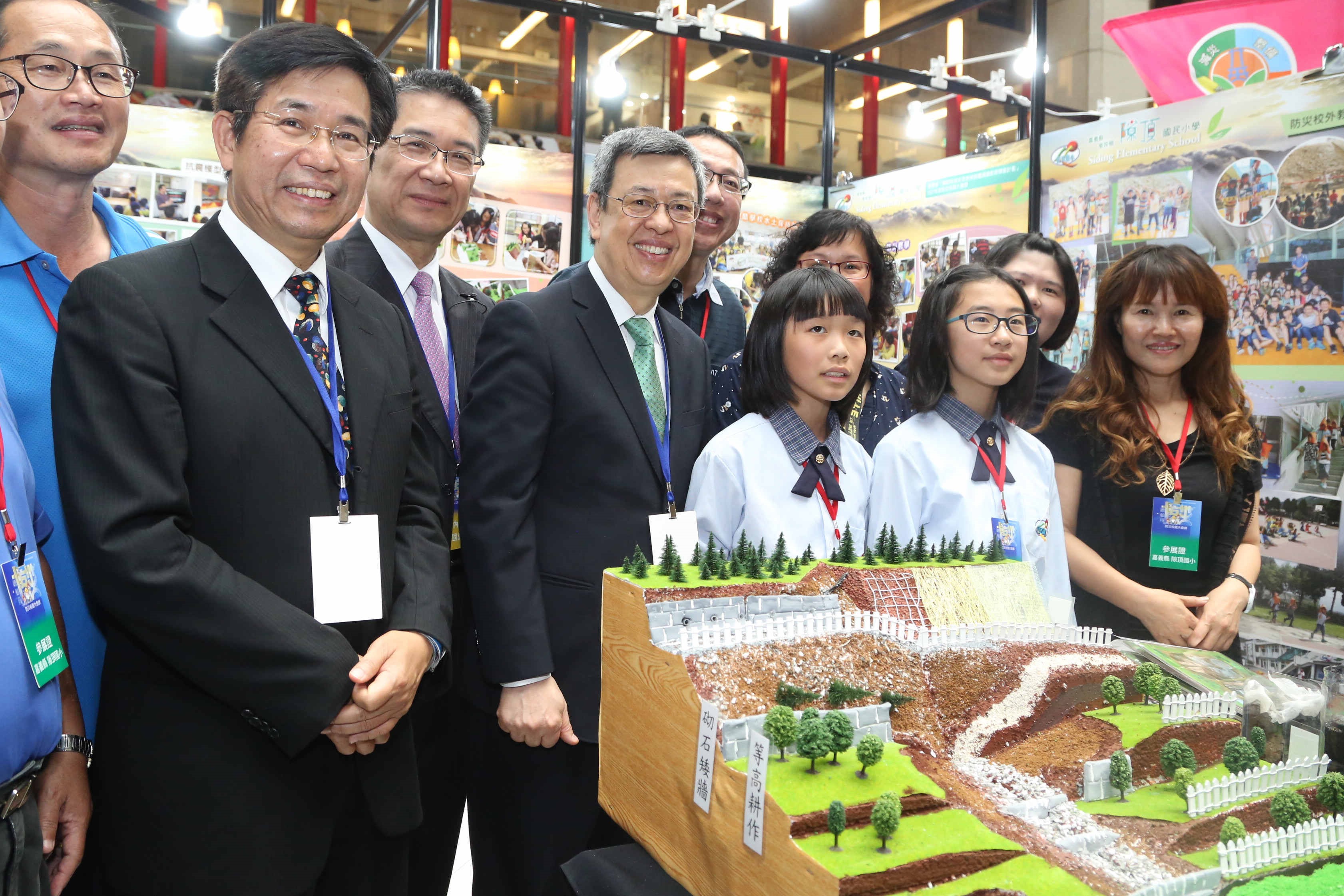Cover By The Gathering of Disaster-resilient Schools: Eight Ministries Collaborate on Disaster Risk Reduction Education, Demonstrate Achievements through a Powerful Pop-up Exhibition at Taipei Main Station